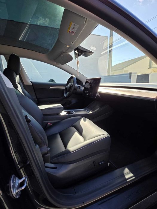 Tesla Model 3 Performance