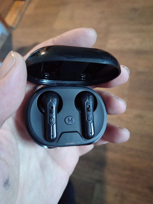 Слуховой аппарат в виде наушников