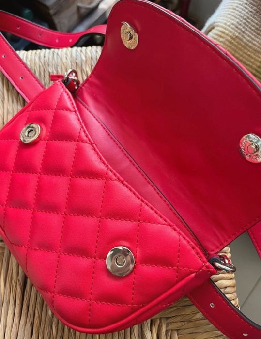 Mala Guess vermelha cintura ou traçar no   peito