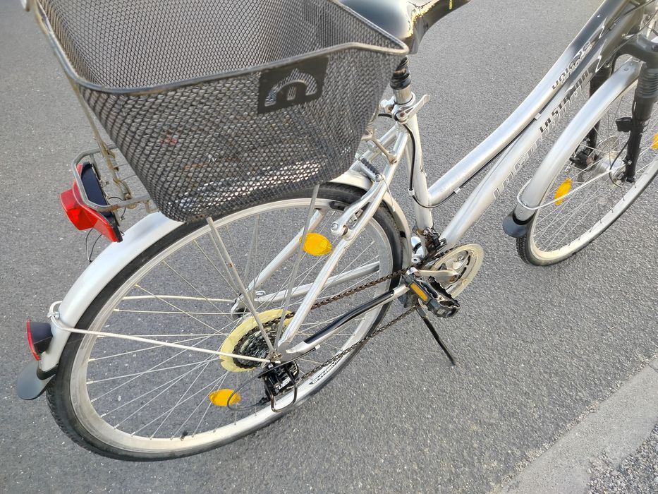 La Strada aluminiowy 28" tarczówka , amortyzacja .