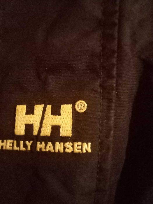 Куртка- ветровка, б/у,на мальчика,или унисекс,Helly Hansen оригинал