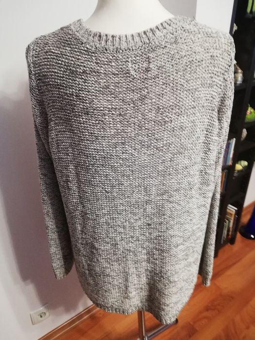 Sweter damski szary