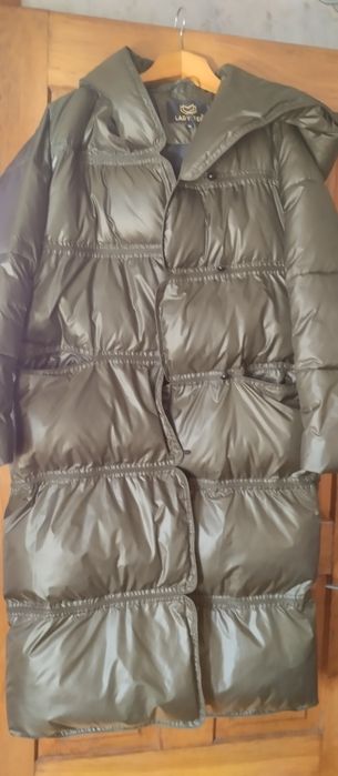 Пальто балонове,в гарному стані,тепле.