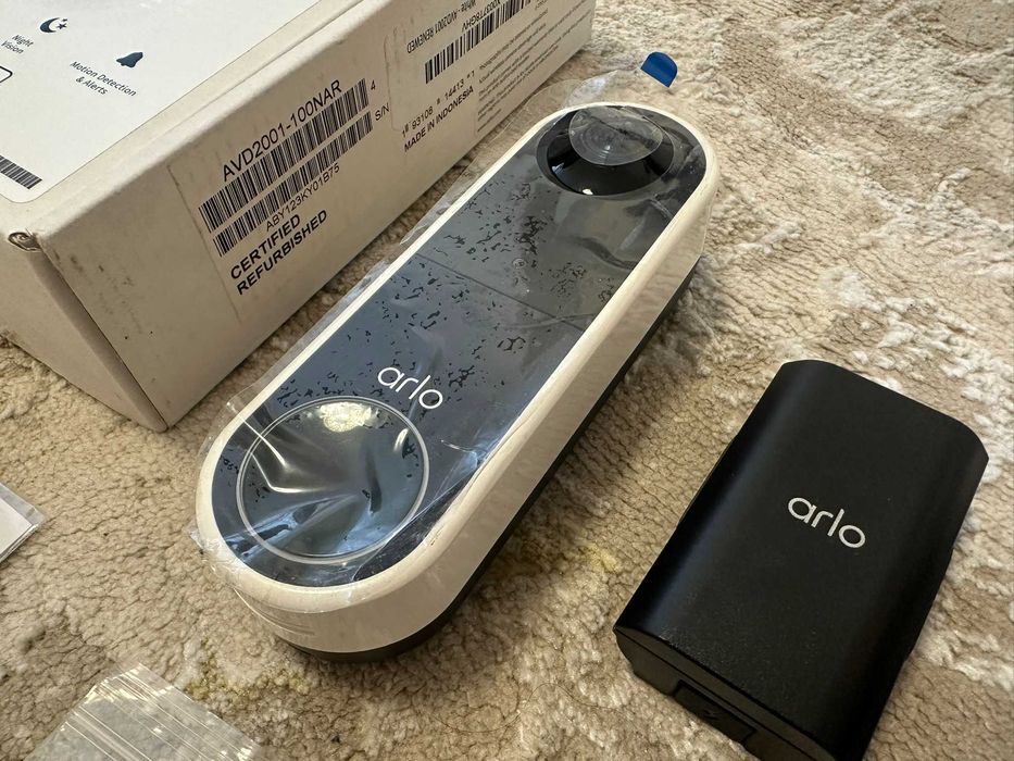 Бездротовий відеодзвінок Arlo Essential – сертифікований відновлений