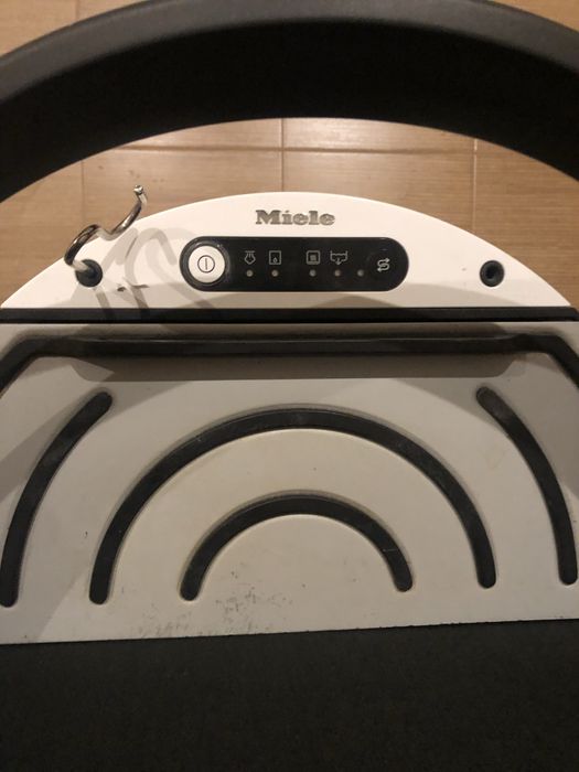 Prasowalnica, deska do prasowania, stacja FashionMaster Miele B18-26