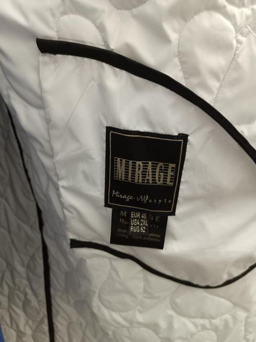 Пальто, плащ з капюшоном