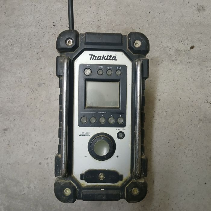 Sprzedam sprawne radio