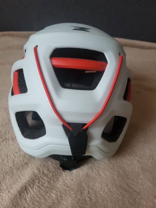 Kask wspinaczkowy simond