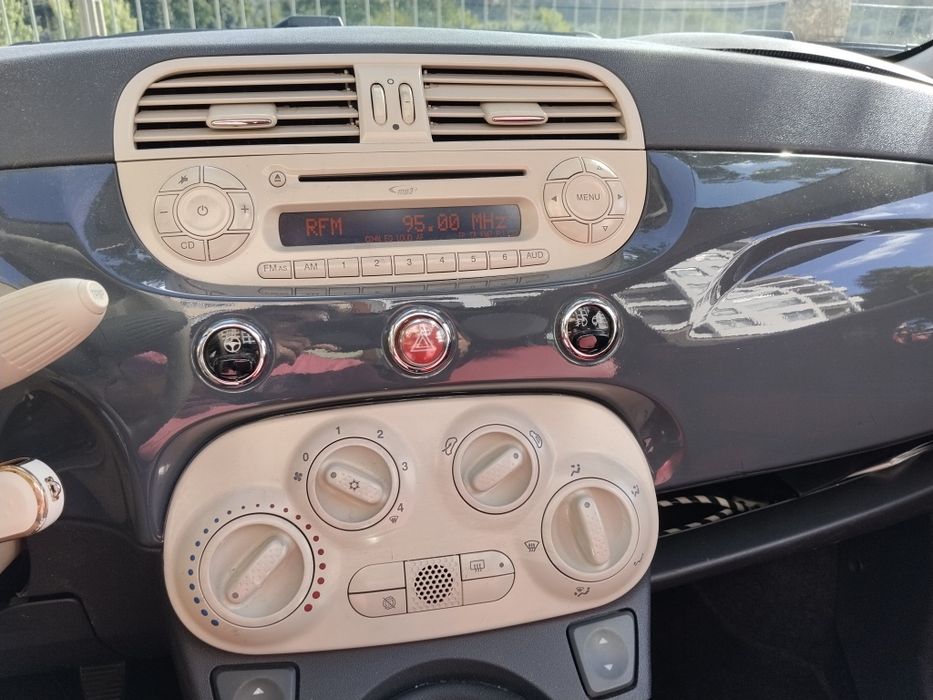 Fiat 500C 1.3 Multijet Lounge – Descapotável, Interior Pele Vermelha