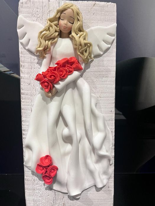 Aniołki z masy porcelanowej z mozliwością dedykacji