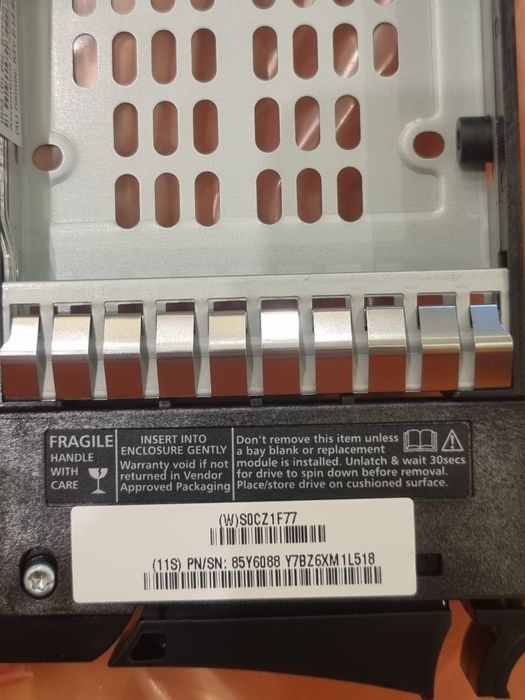 жорсткий диск IBM 85Y6088 (146GB 15K SAS 2.5")