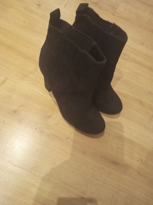 Buty damskie na obcasie H&M r.39