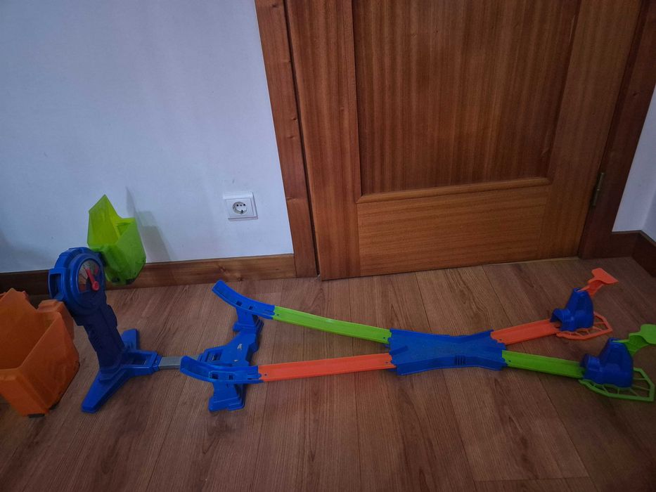 Varias Pista hotwheels