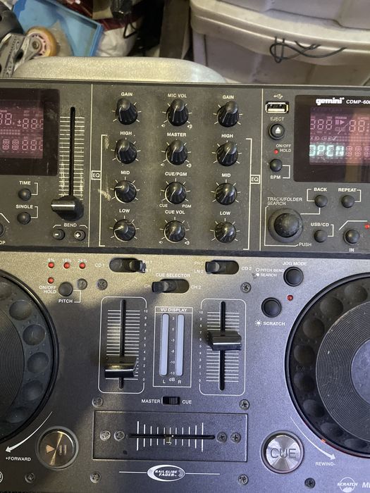 Dj mixer /gemini cdmp 6000
