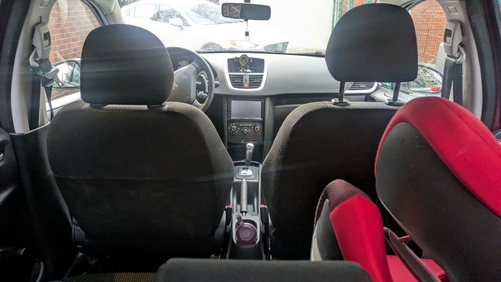 Продам Peugeot 207