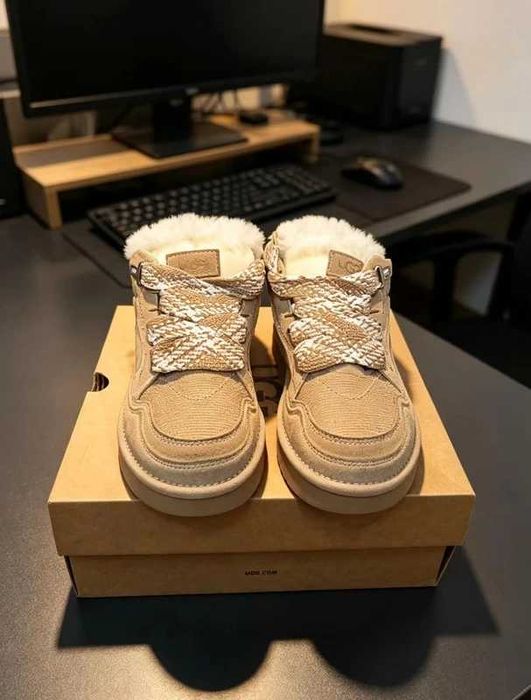 UGG Lowmel Sand Rozmiar 39