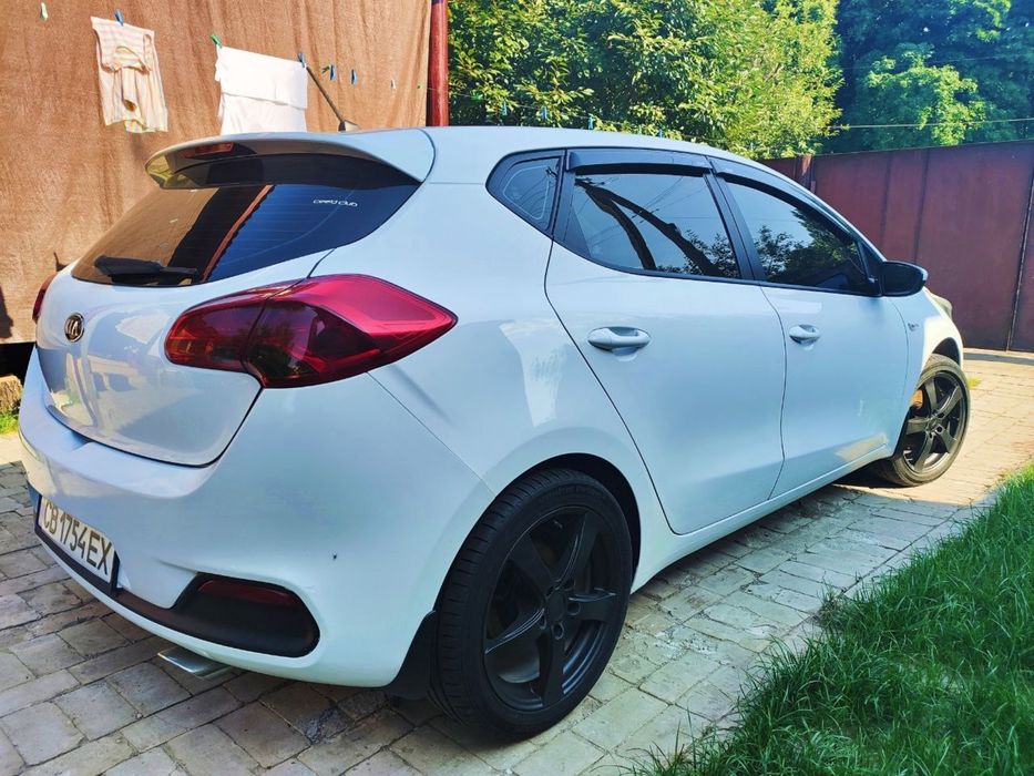Kia Ceed JD 2012рік 1.6-Газ/Бензин (Офіційне авто)  Не пригонка