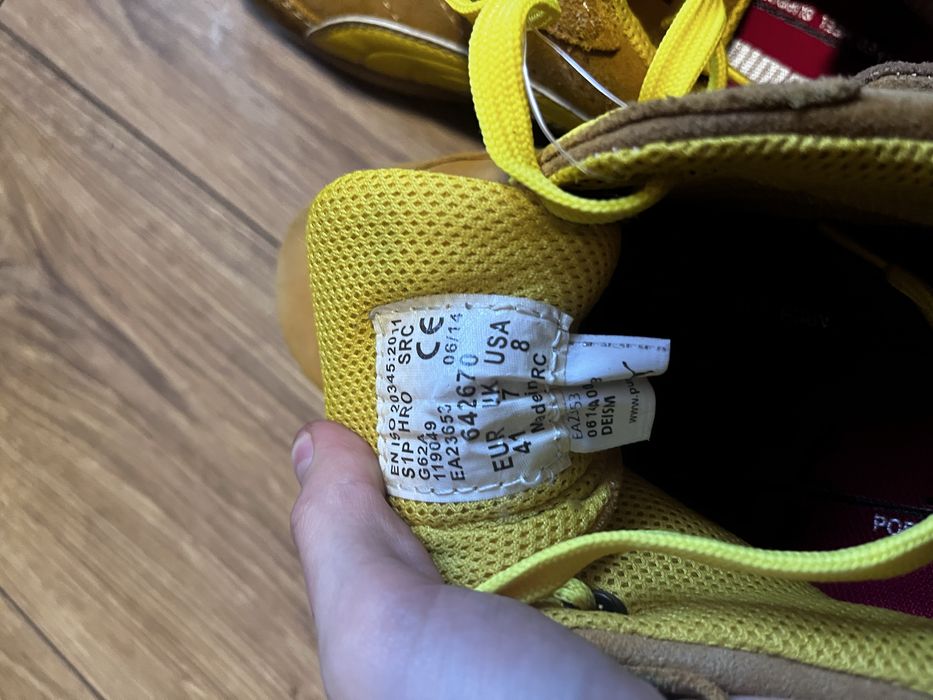 Buty musztardowe nowe puma