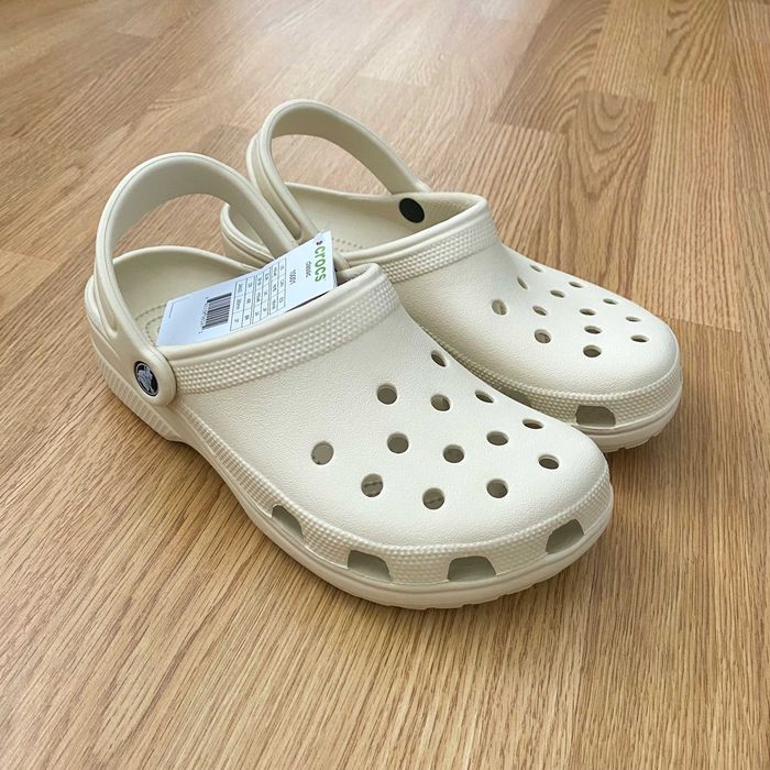 Шльопанці бежеві крокси Crocs Classic