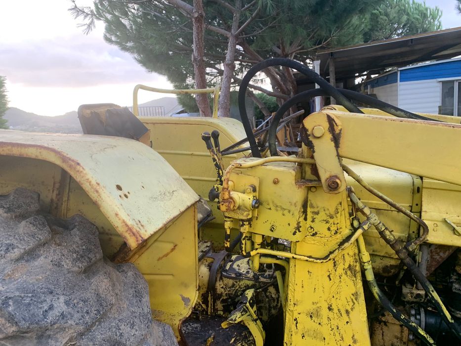 Pa carregadora Ford Mafra