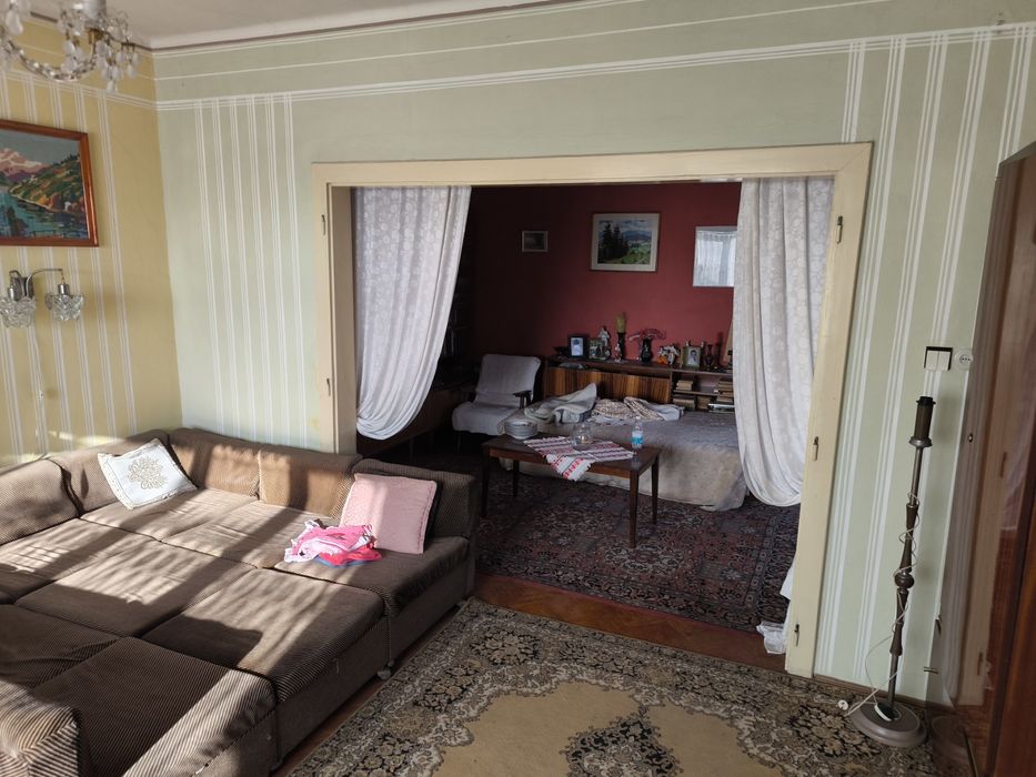 Продається будинок в центрі м.Берегове.