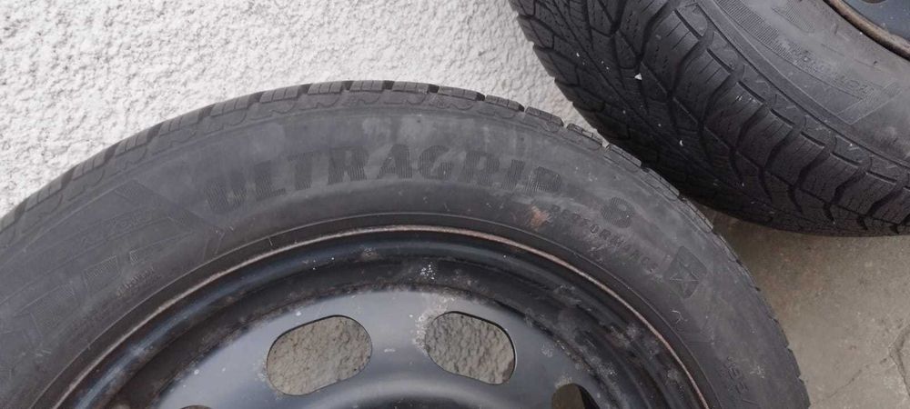 Felgi stalowe BMW z oponami Good Year Ultragrip 8