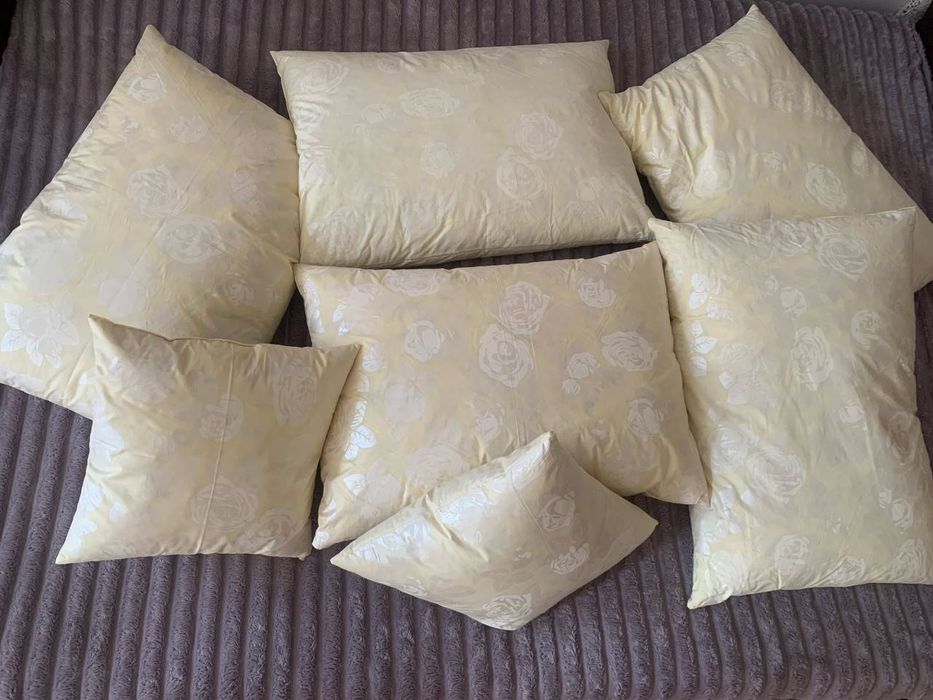 Подушки пір'яні,нові
