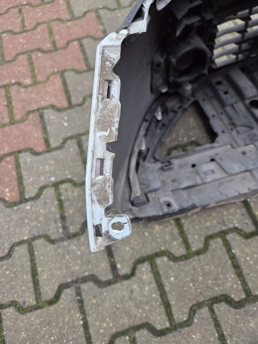 Zderzak Przedni Renault Clio  IV4 przed Lift Kompletny Orginal