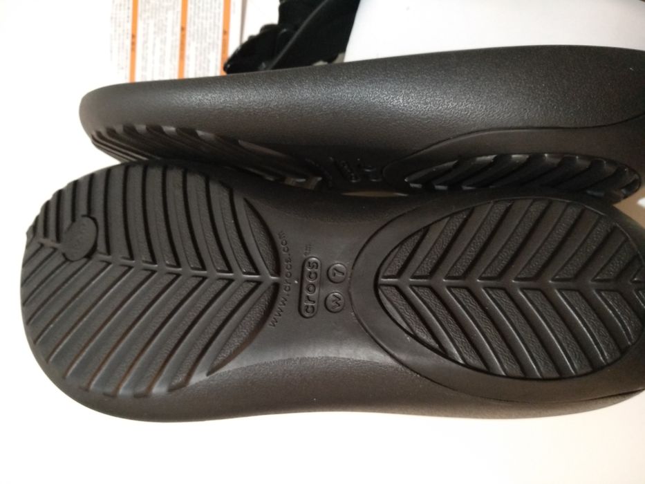 Crocs Serena Flip W7  37-38