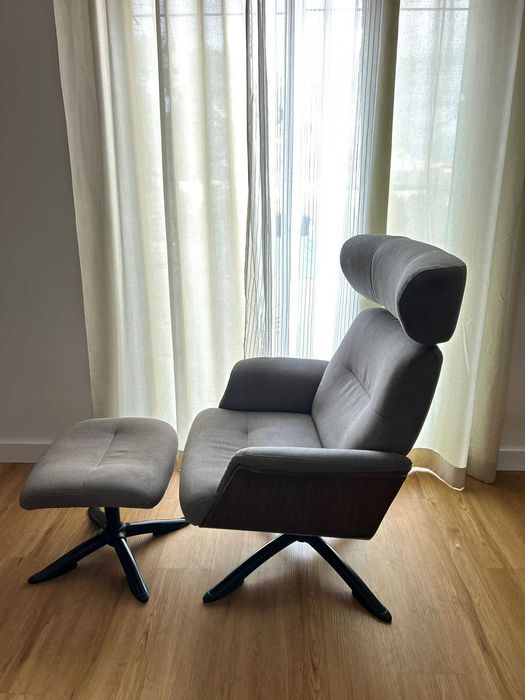 Cadeirão Manual Relax Osaka com Pouff - Excelente Estado