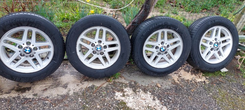 Jantes  com pneus BMW