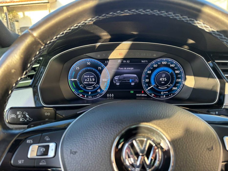 VW Passat GTE Variant Hibrido Plug-In