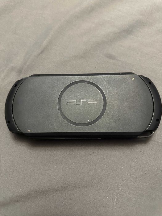 Ігрова консоль PSP E1008 У робочому стані