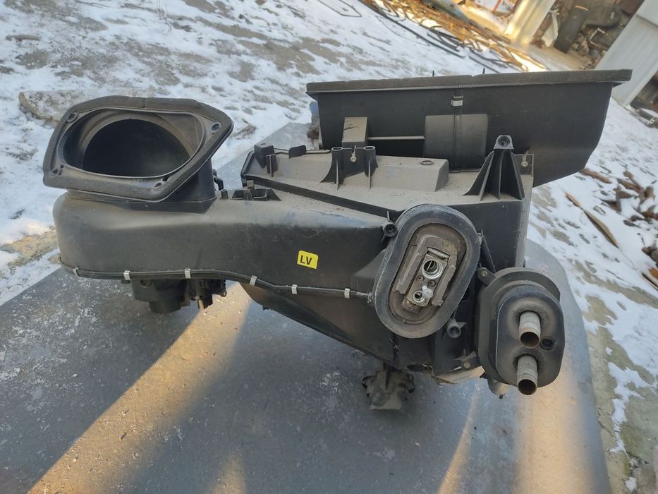 Продам корпус печки Opel Astra G