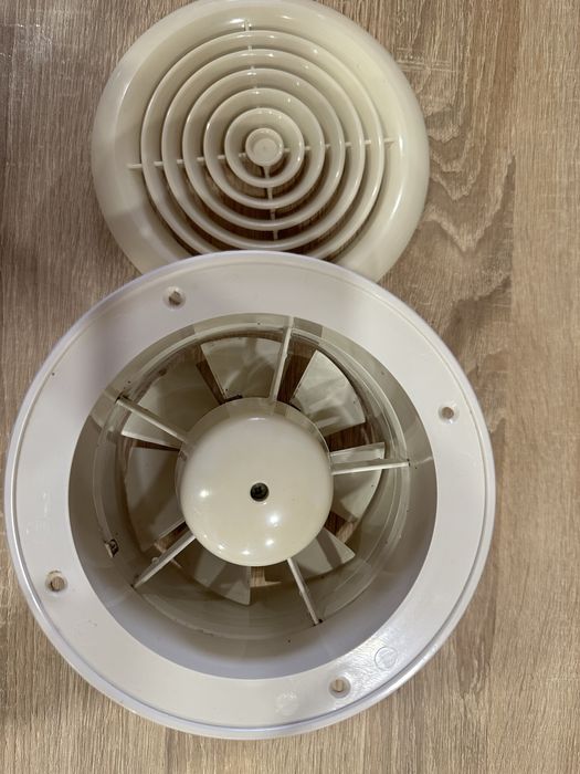 Витяжка у ванну туалет Vents. Витяжний вентилятор