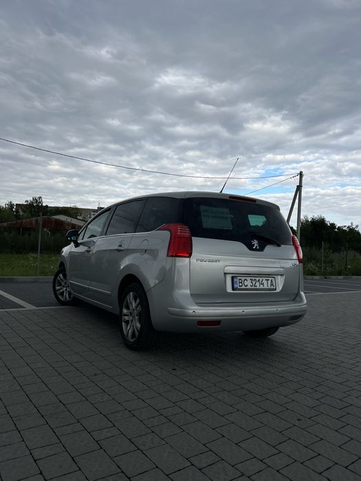 Продається Peugeot 5008