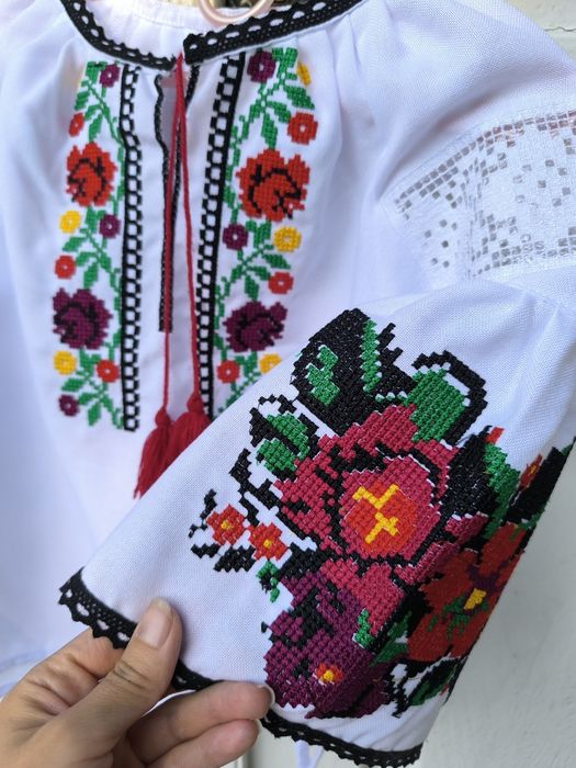 Вишиванка для дівчинки, комплект
