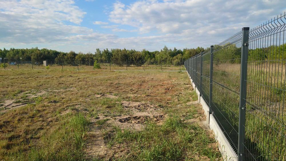 Działka z pozwoleniem na budowę domu- enklawa