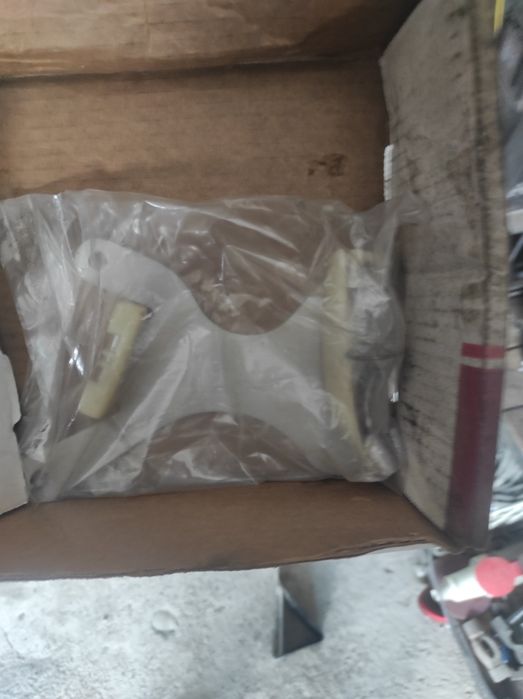 Натяжник цепа гранд черокі 4.7