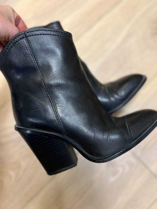 buty na obcasie Zara