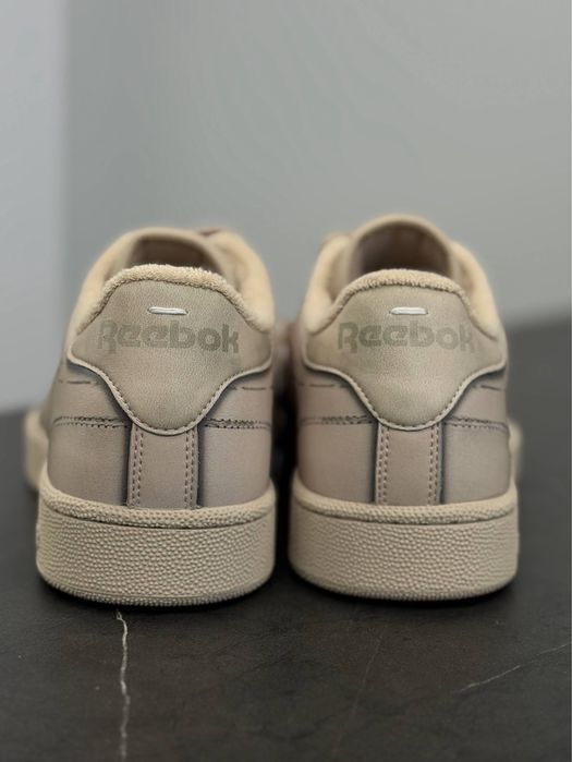 Оригінальні кросівки Reebok Maison Margiela X Club C Grey GX5142