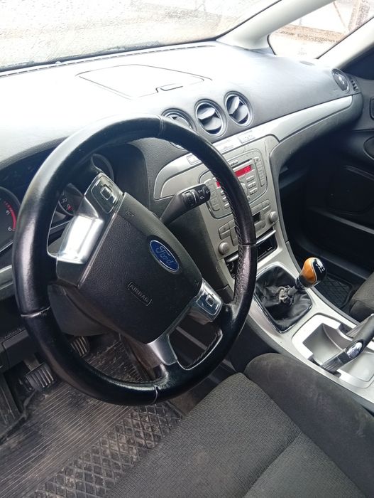 Ford S-max нерозмитнена