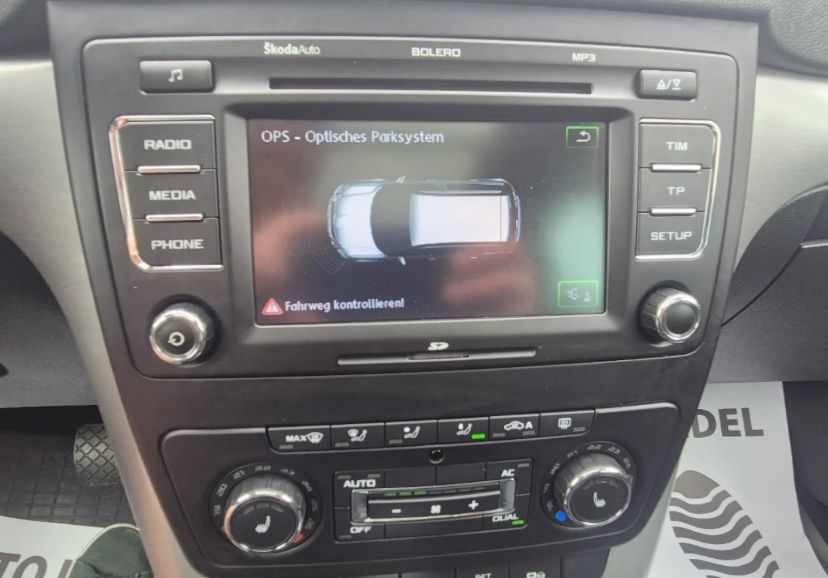 Skoda Yeti 2013 дизель 2.0 Автомат 4WD
