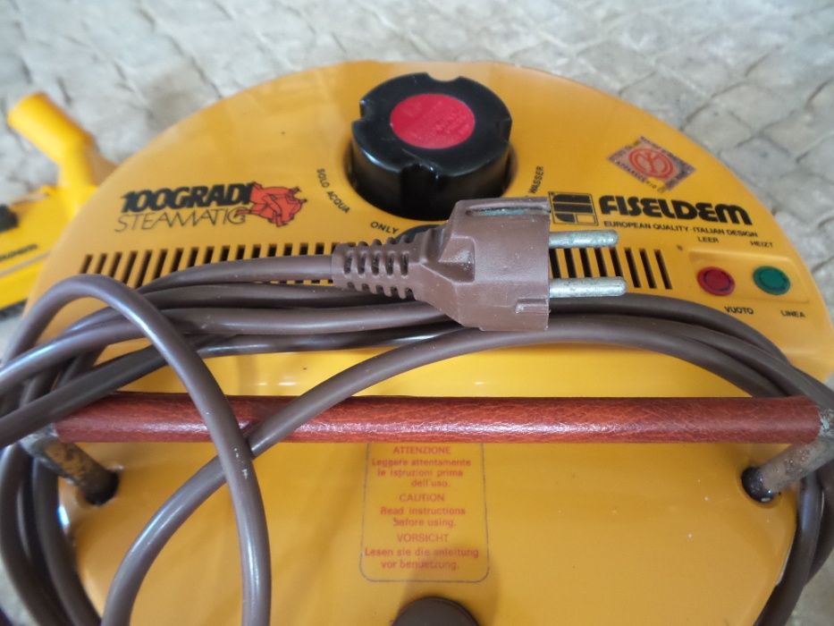 Aspirador multifuncional para limpeza a vapor