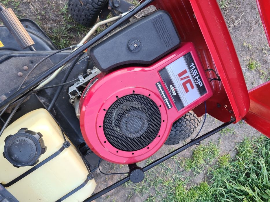 Traktorek kosiarka MTD B10 silnik Briggs&stratton  11.5KM