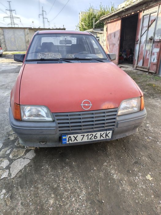 Продам Опель кадет 1.3