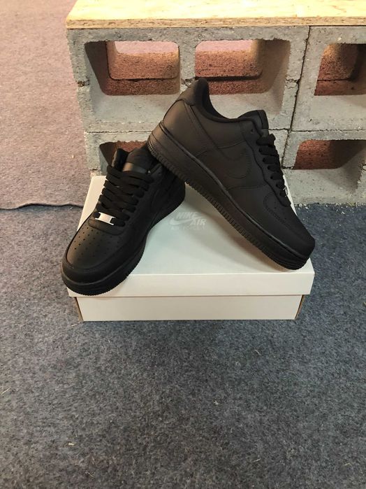 Nike Air Force 1 Czarny 43