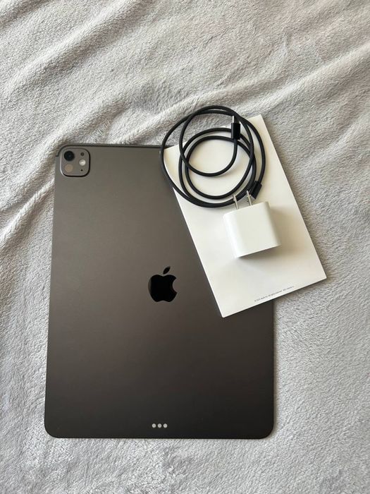 iPad Pro 13 (2025) 8th gen  M5 1TB WiFi space black