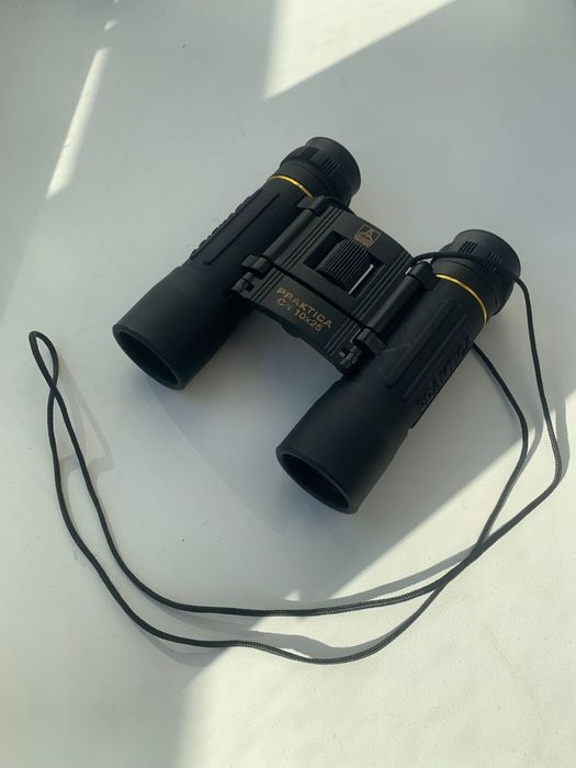 Бінокль  Praktica