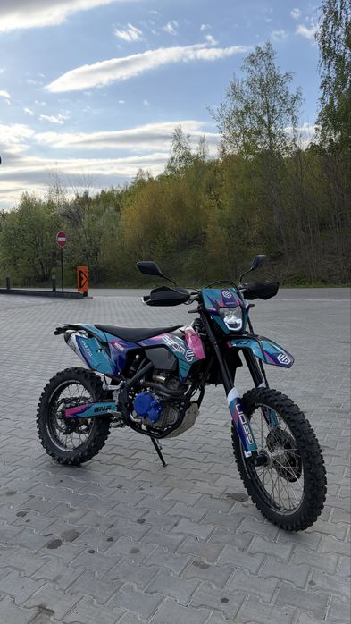 Продам GEON DAKAR GNS 300 не ліфан , кові , кайа